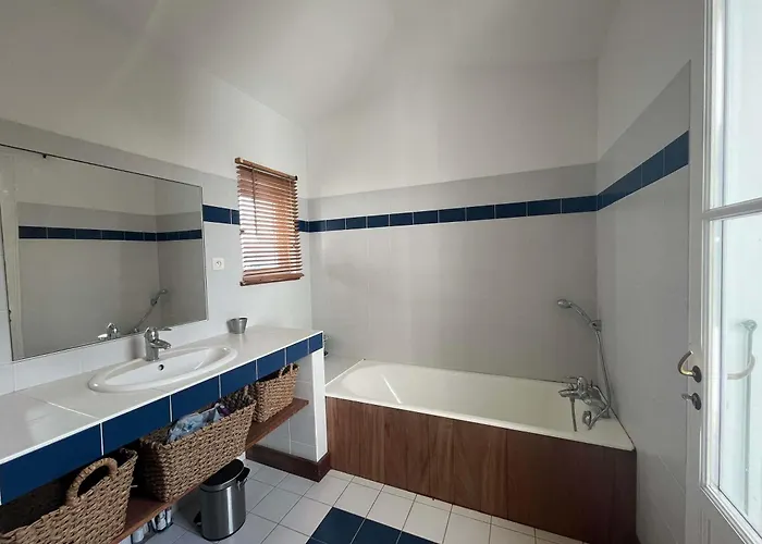 بيت للعطل La De Hurlevent *